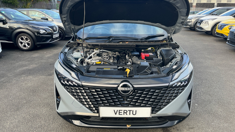 Nissan Qashqai 1.3 DiG-T MH Tekna 5dr Petrol Hatchback